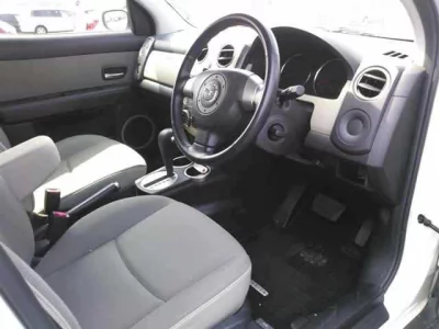 MAZDA VERISA