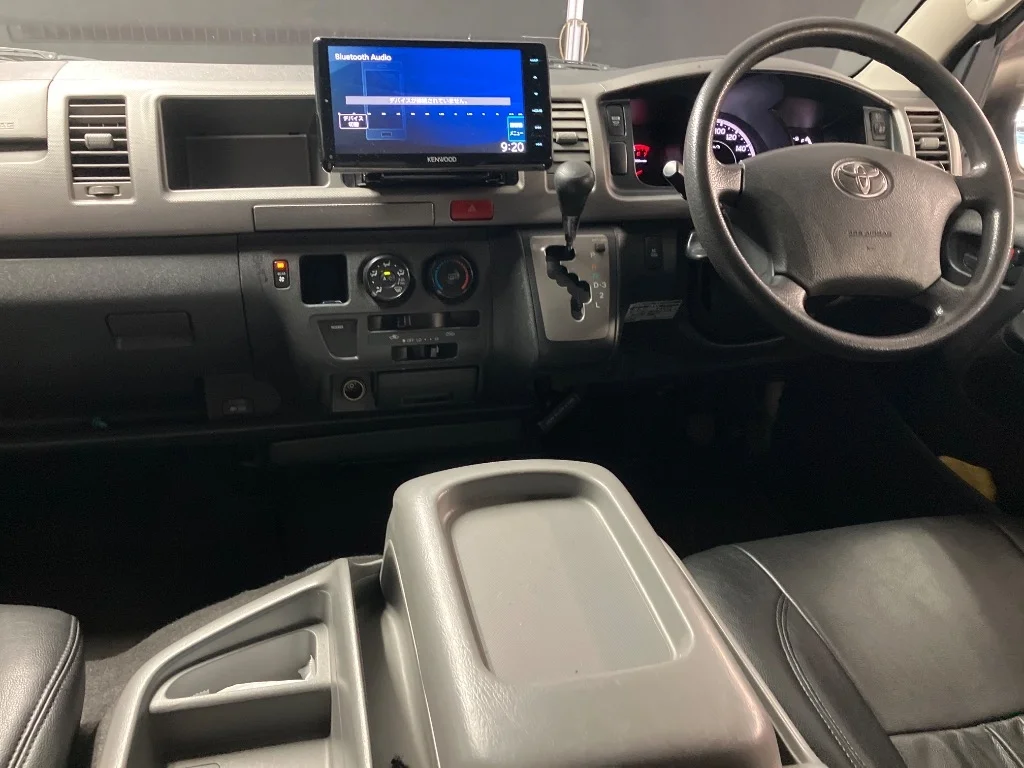Toyota HIACE WAGON  с аукциона в Японии