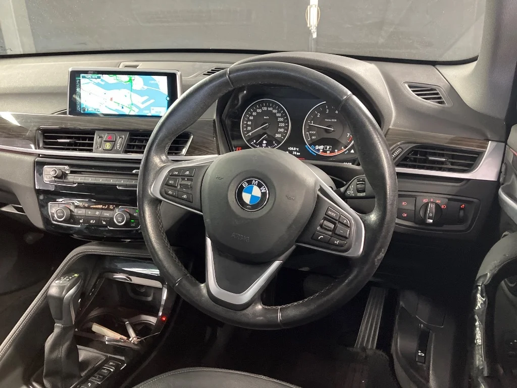 BMW X1  с аукциона в Японии