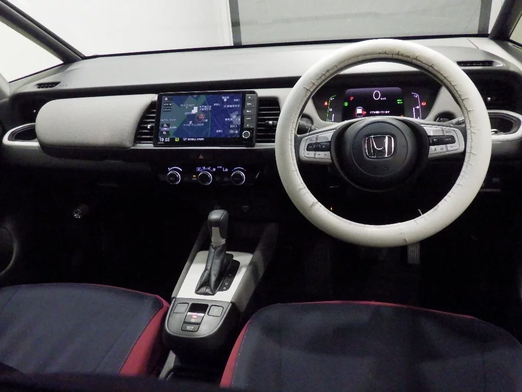 Honda Fit  с аукциона в Японии