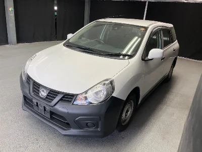 Nissan AD