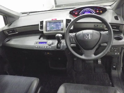 Honda FREED SPIKE