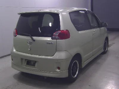 TOYOTA PORTE