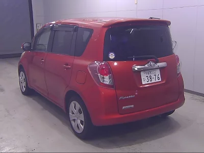 Toyota Ractis