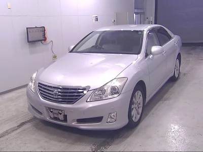 Статистика аукционов Toyota Crown