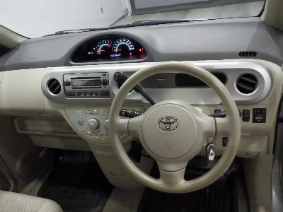 TOYOTA PORTE