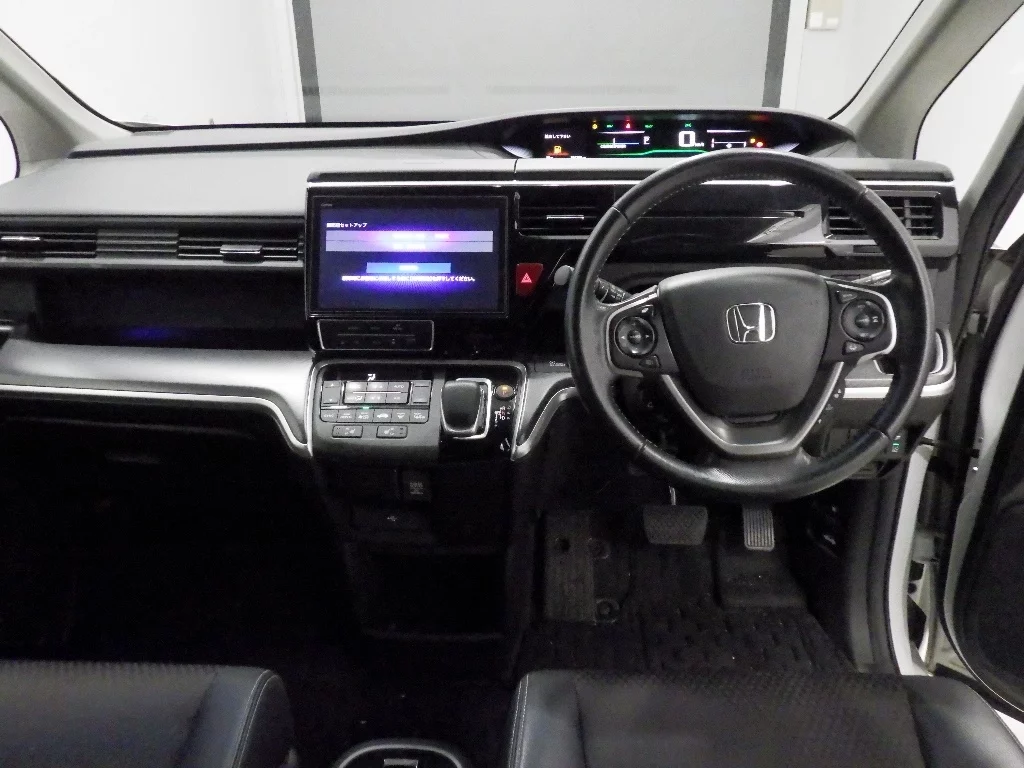 Honda STEPWGN SPADA  с аукциона в Японии