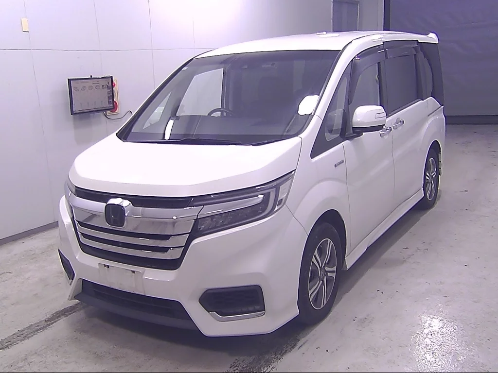 Honda STEPWGN SPADA  с аукциона в Японии