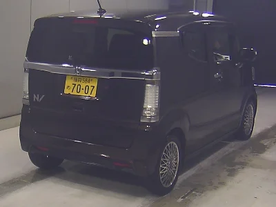 HONDA N BOX SLASH