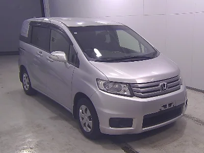 HONDA FREED SPIKE