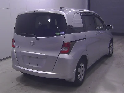 HONDA FREED SPIKE