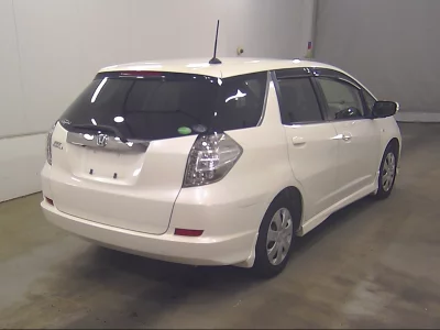 HONDA FIT SHUTTLE