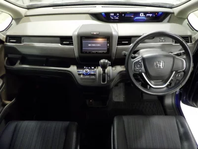 HONDA FREED+