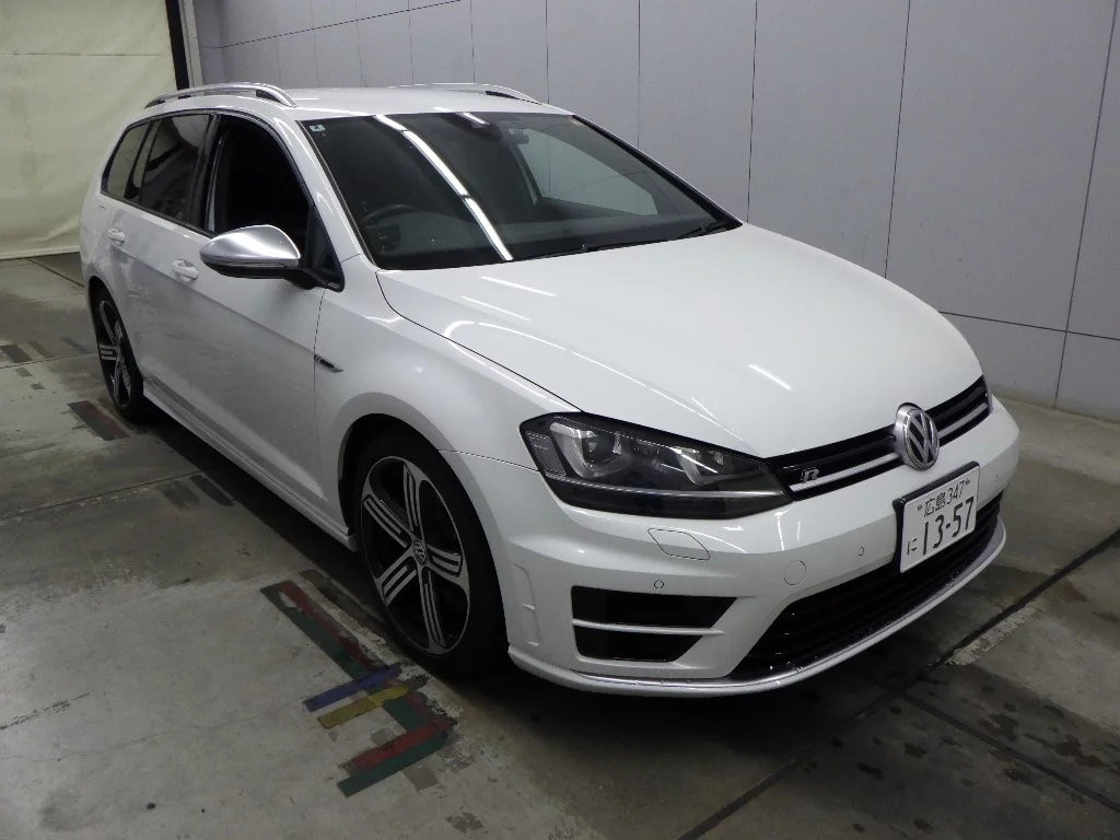 Volkswagen Golf  с аукциона в Японии