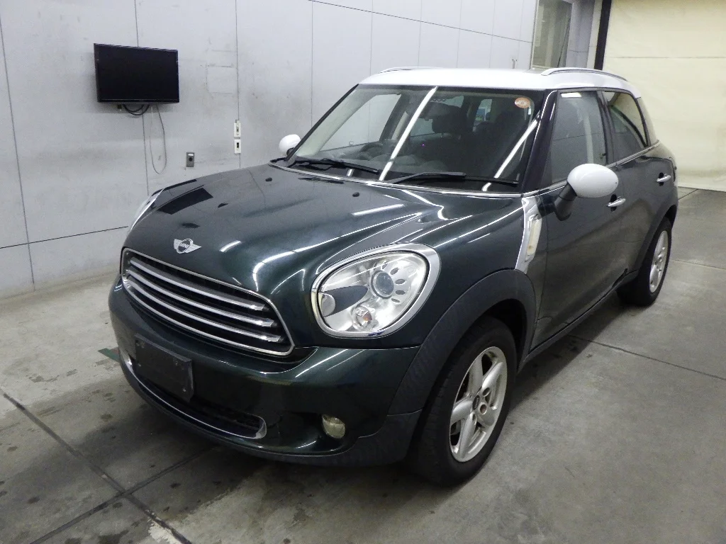 Mini MINI CROSSOVER  с аукциона в Японии