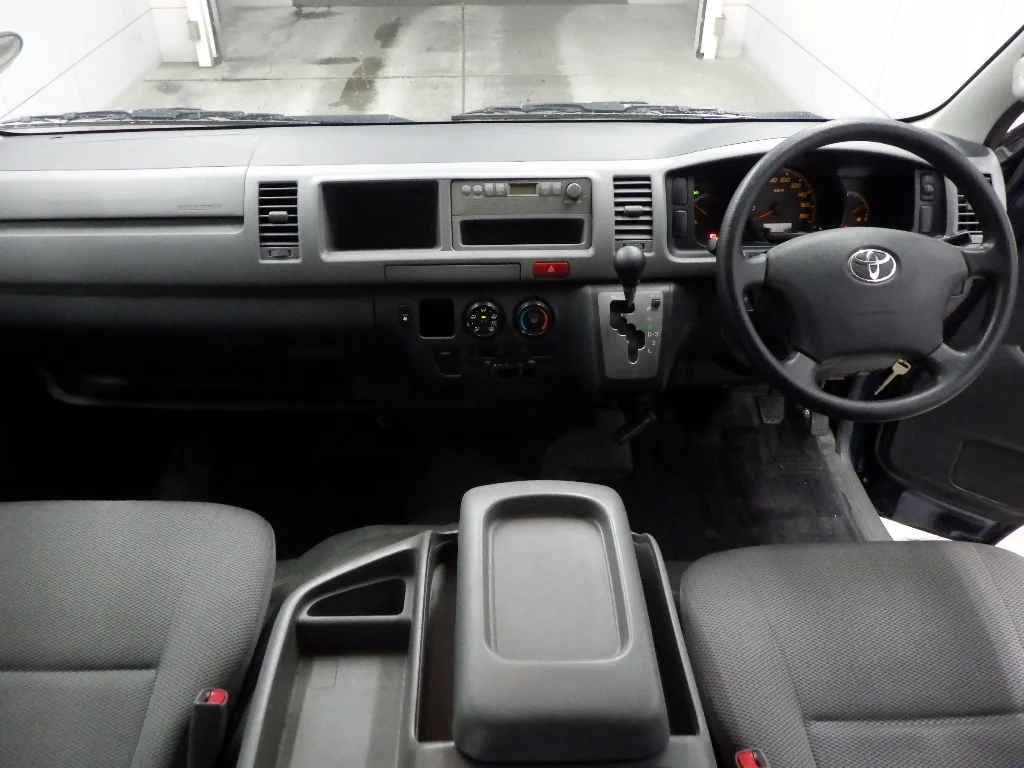 Toyota HIACE WAGON  с аукциона в Японии