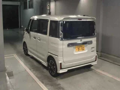 Suzuki Spacia Custom