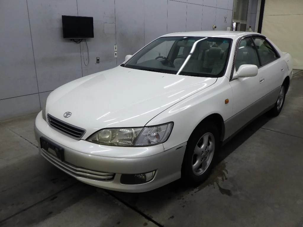 Toyota Windom  с аукциона в Японии