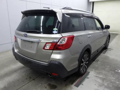 SUBARU EXIGA CROSSOVER 7