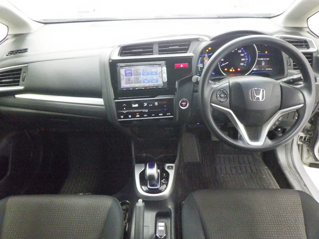Honda Fit  с аукциона в Японии