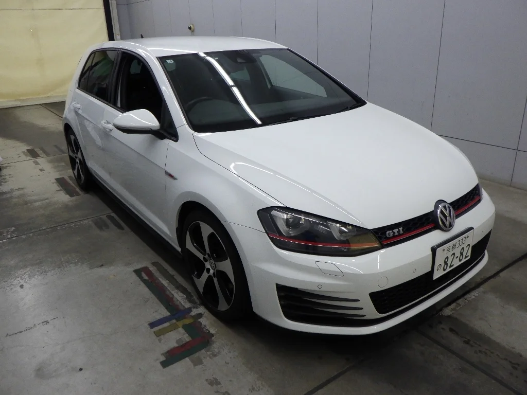 Volkswagen Golf  с аукциона в Японии