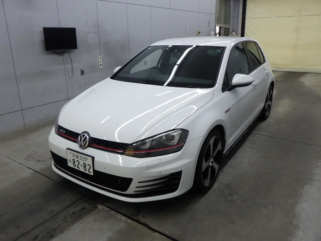 Volkswagen Golf  с аукциона в Японии