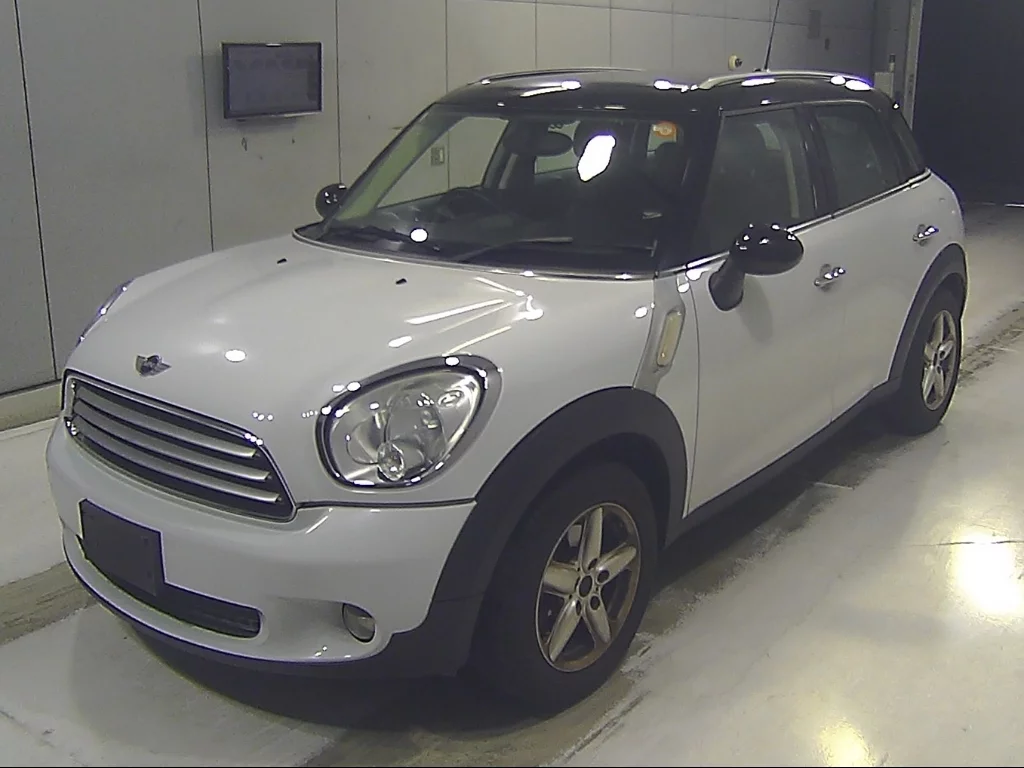 Mini MINI CROSSOVER  с аукциона в Японии