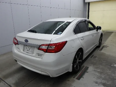 Subaru Legacy B4