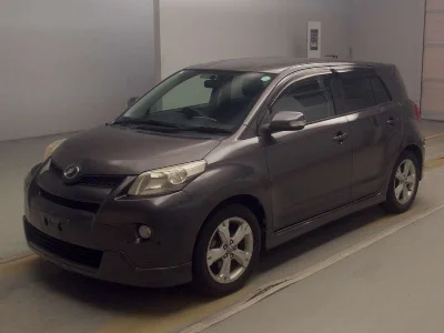TOYOTA IST