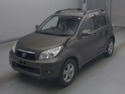 TOYOTA RUSH