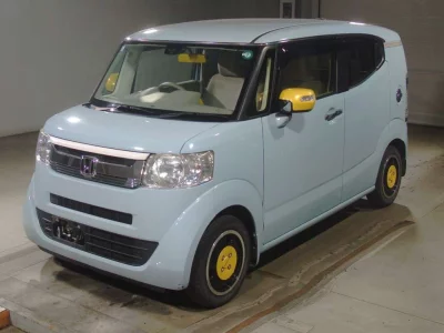 HONDA N BOX SLASH