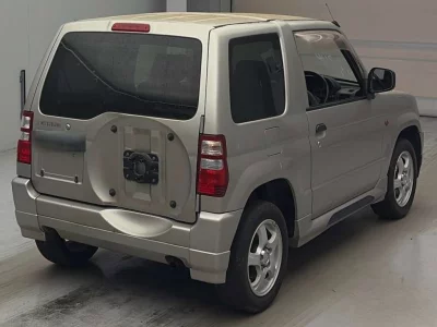 MITSUBISHI PAJERO MINI