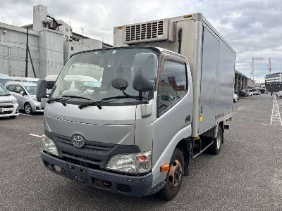 TOYOTA DYNA