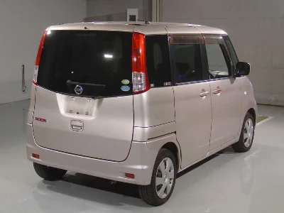 NISSAN ROOX