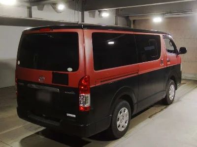 Toyota HiAce Van