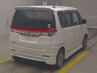 Цена авто Mitsubishi  с аукционов Японии, номер кузова MB15S, пробег 90 000, оценка 8
