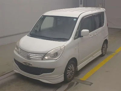 Mitsubishi Delica D:2