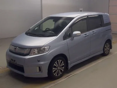 HONDA FREED SPIKE