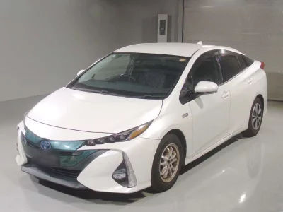 TOYOTA PRIUS PHV