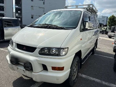 Mitsubishi DELICA