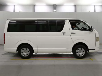 Toyota RegiusAce