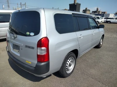 TOYOTA SUCCEED
