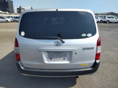 TOYOTA SUCCEED