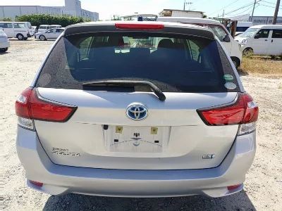 TOYOTA COROLLA FIELDER