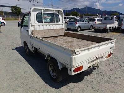 DAIHATSU HIJET TRUCK