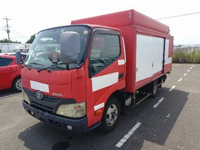 TOYOTA DYNA