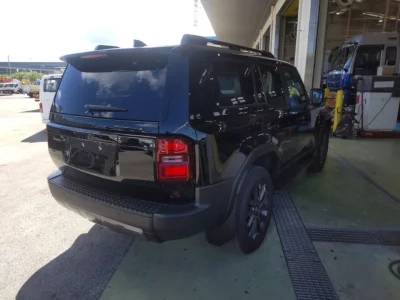 TOYOTA LAND CRUISER
