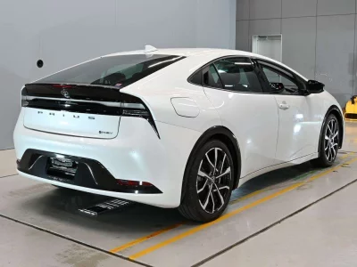 Toyota Prius PHV