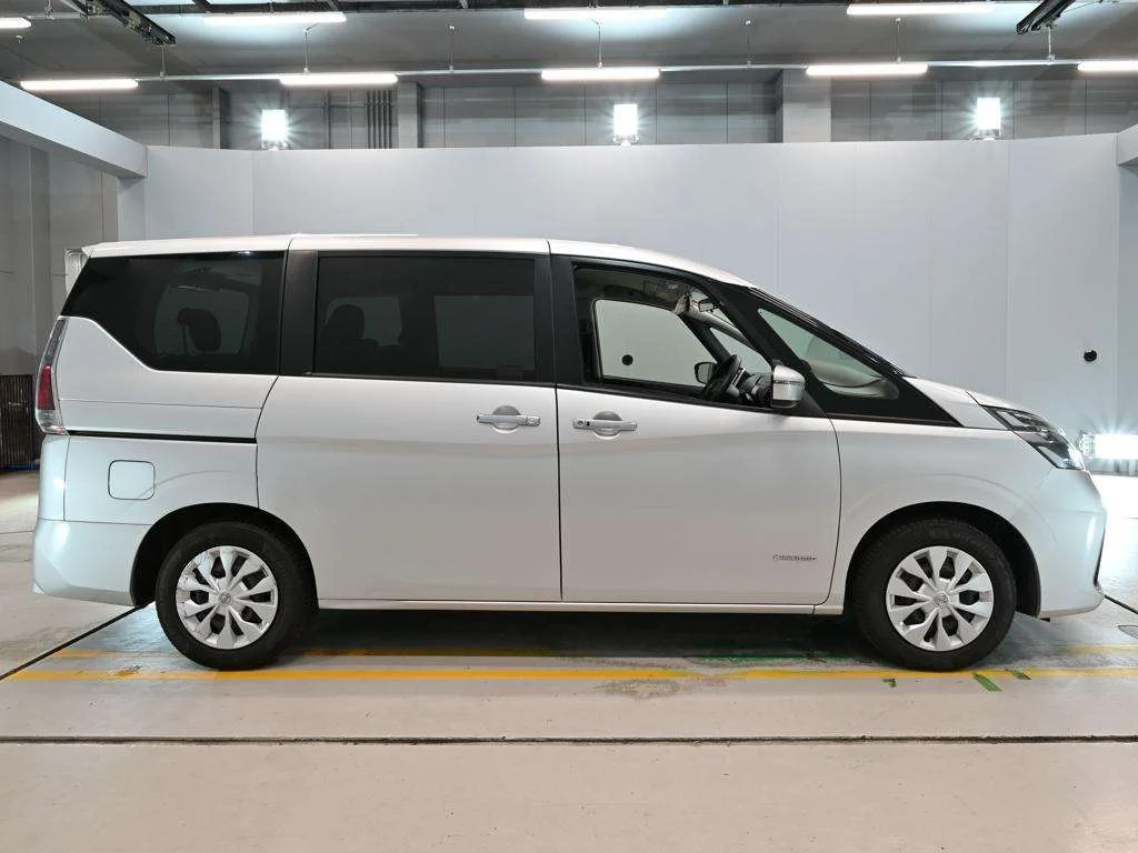 Nissan Serena  с аукциона в Японии