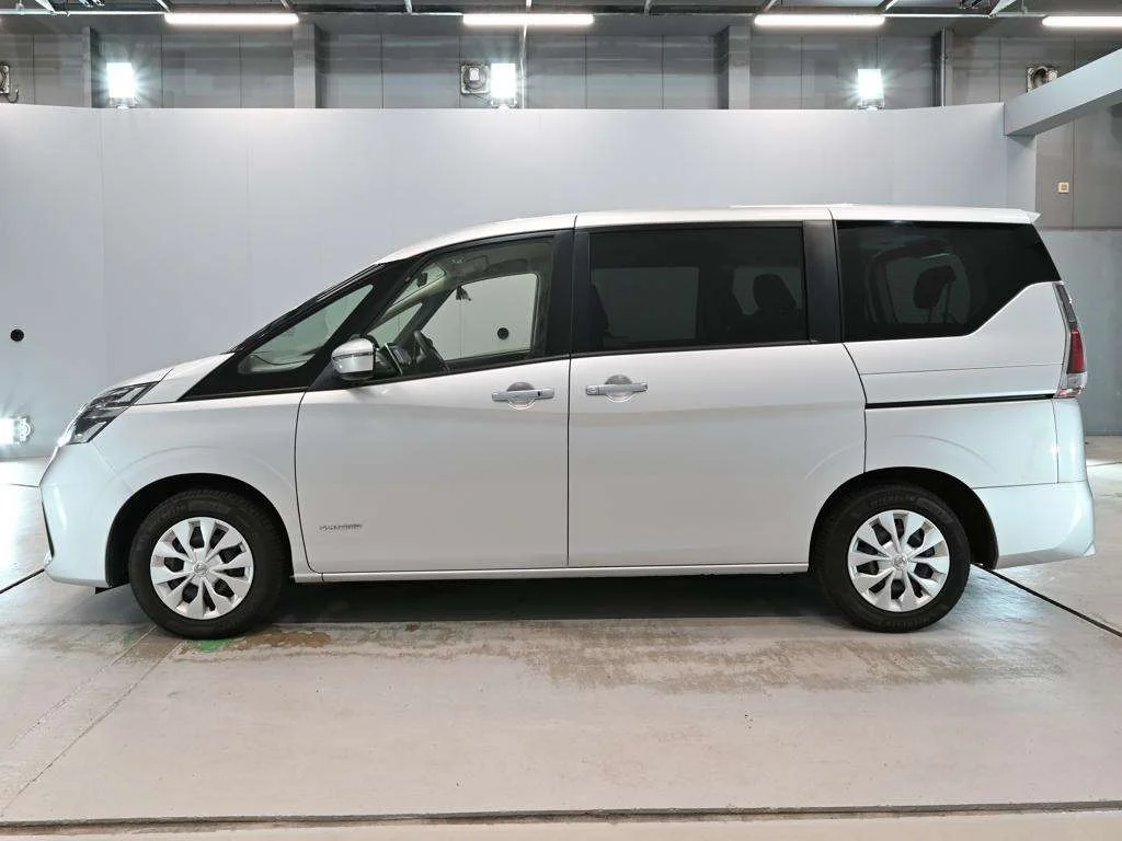 Nissan Serena  с аукциона в Японии